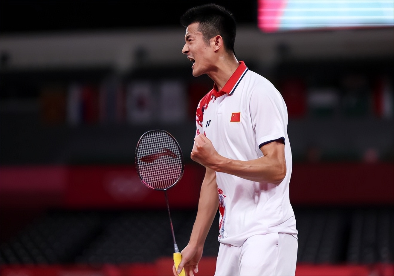 英格兰羽毛球队横扫泰国羽毛球队，谌龙完成帽子戏法