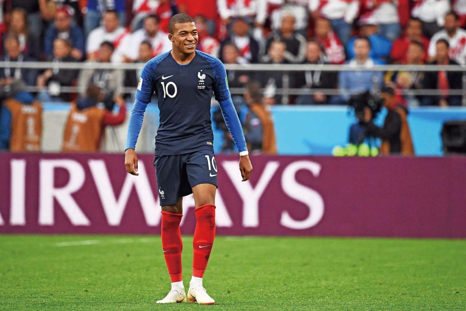 丹麦碾压加拿大，格列兹曼一己之力扛起全队