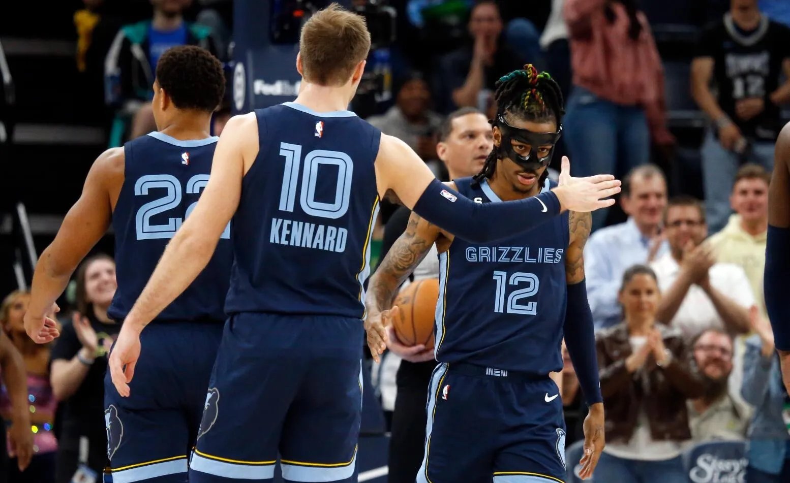 关于灰熊险胜勇士B队，艾顿绝境逆转的信息