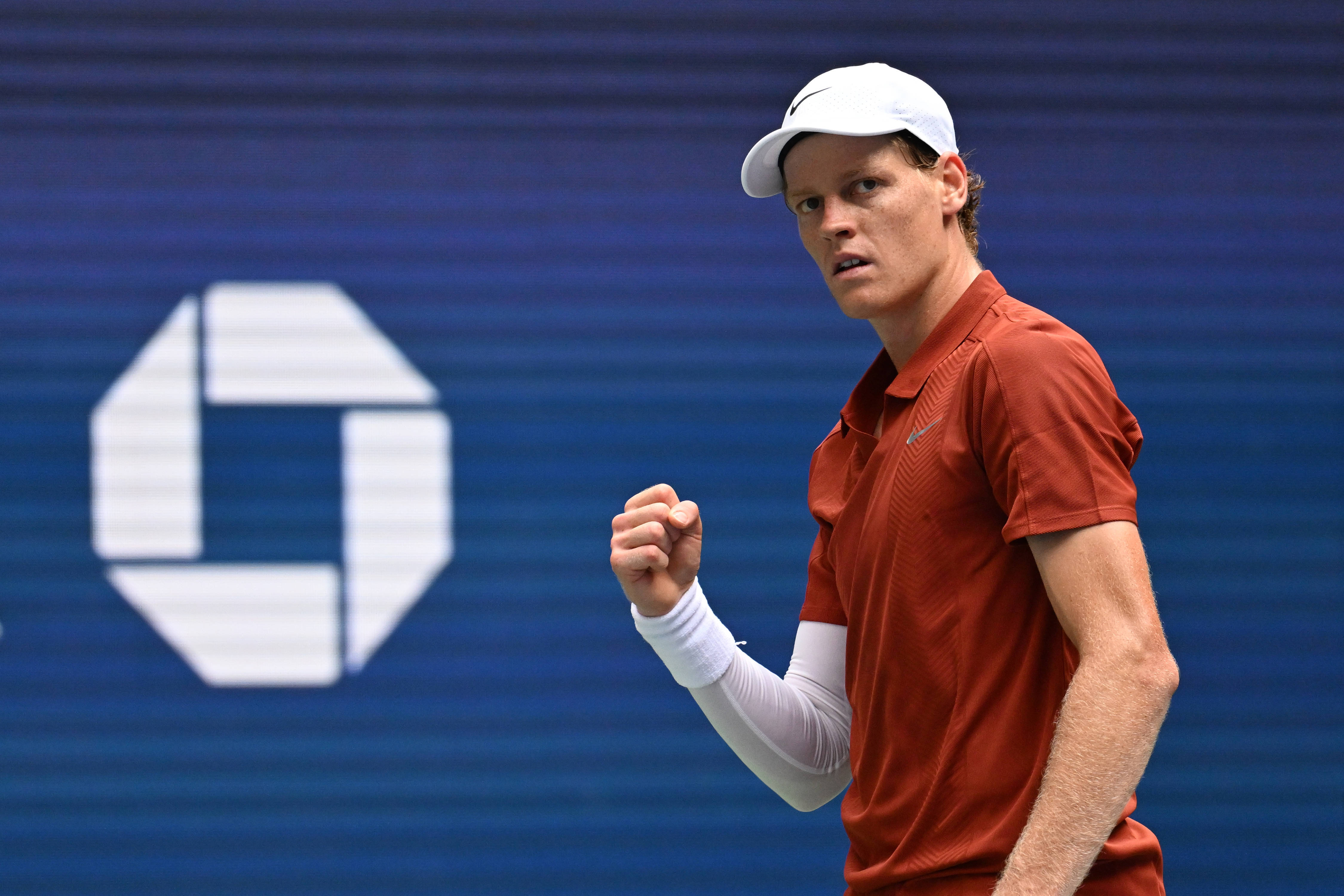 美网横扫年终总决赛，辛纳高光表现