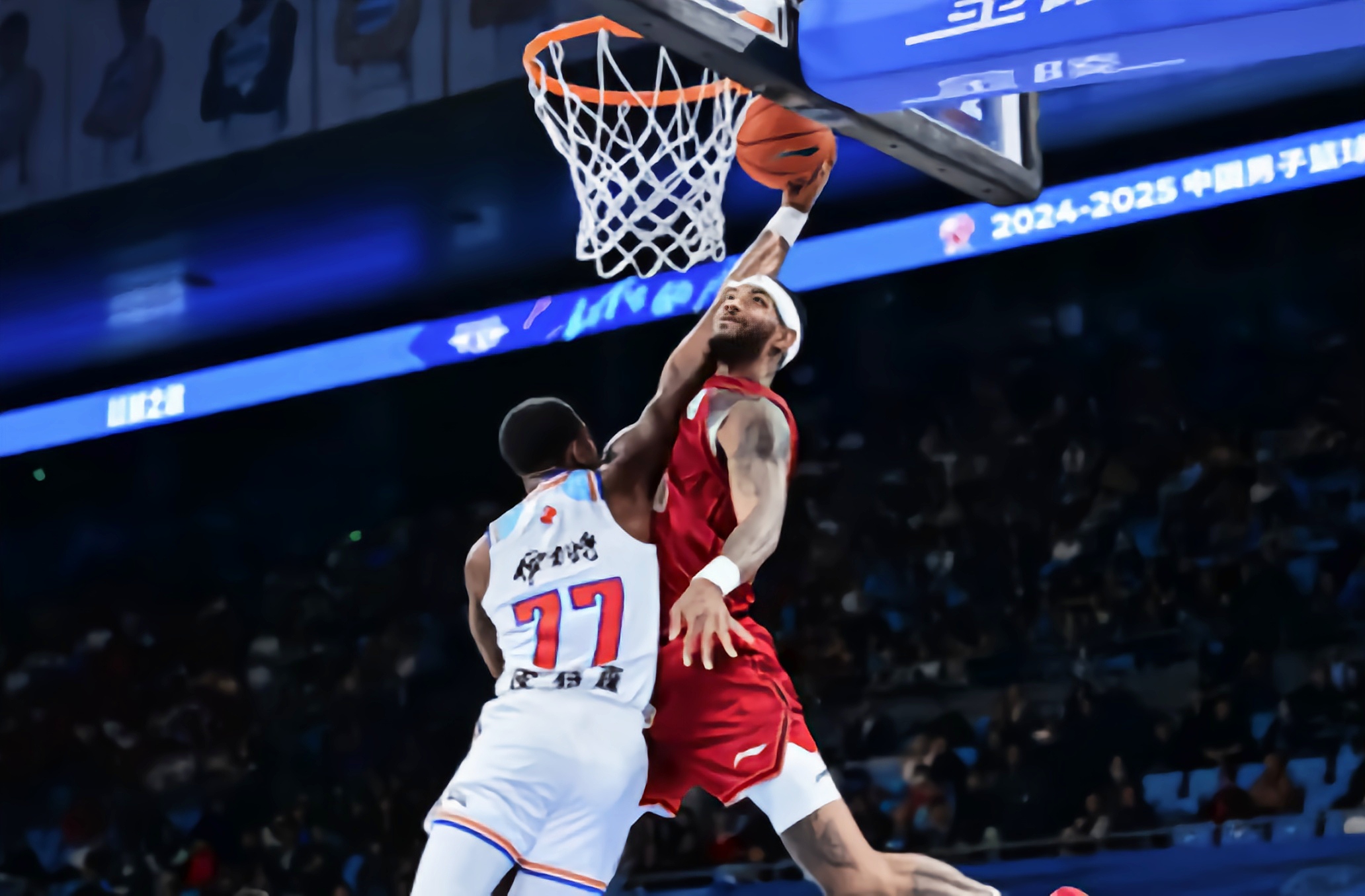 北京队逆转独行侠，伦纳德统治全场