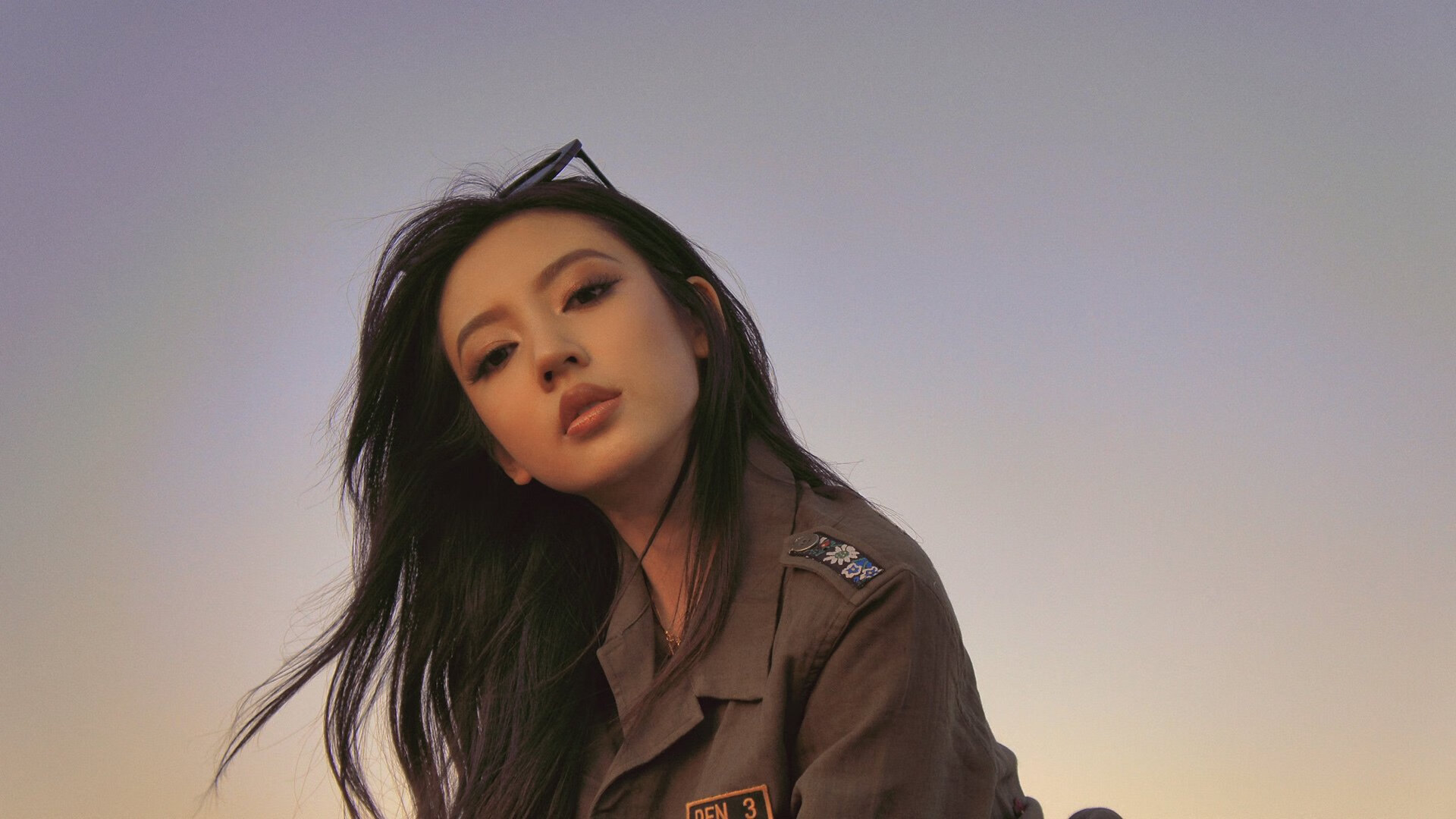 青岛队鏖战湖人，霍勒迪统治全场的跨越太平洋篮球对话