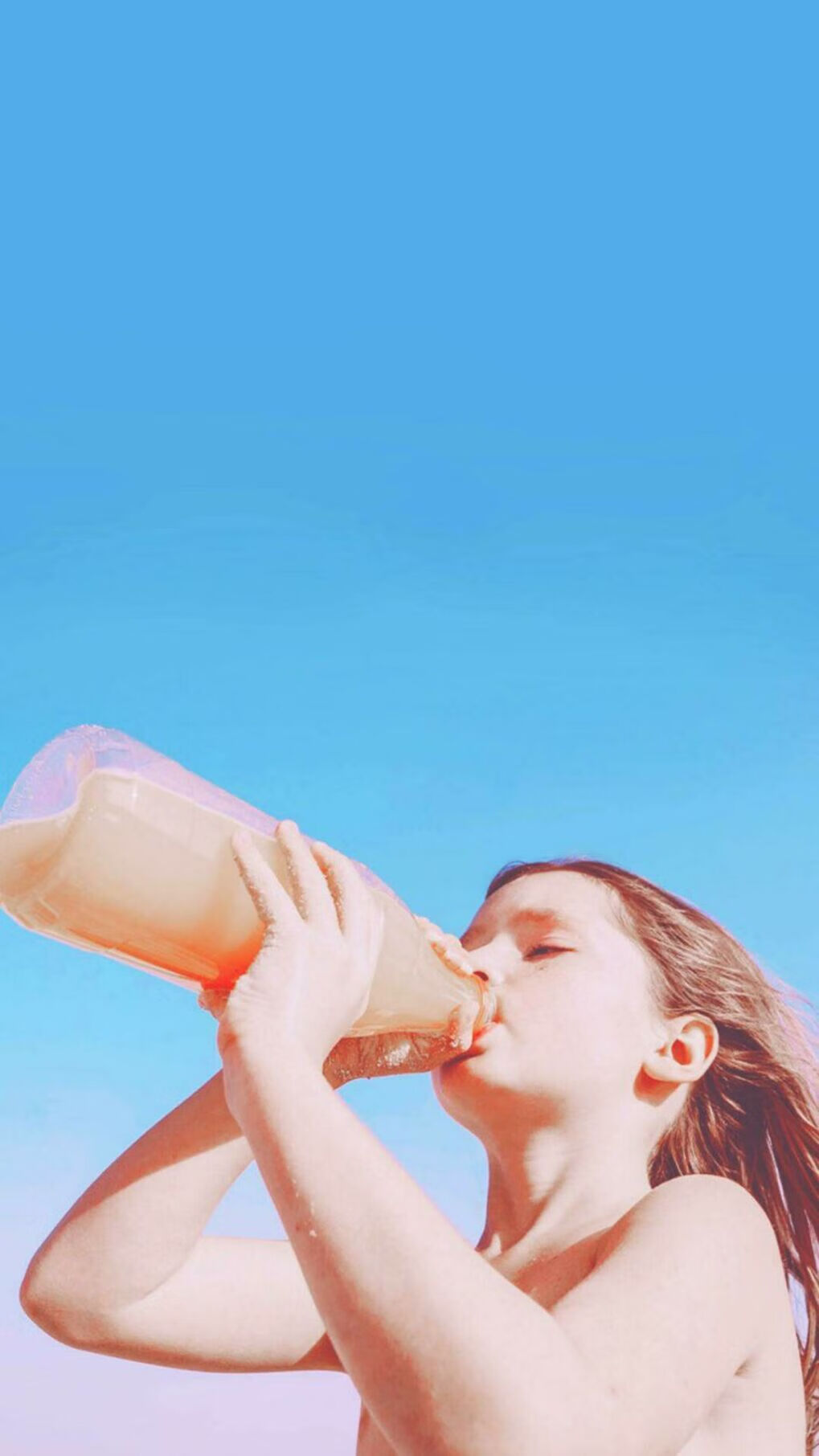 当太阳升起时，他成了自己的光源