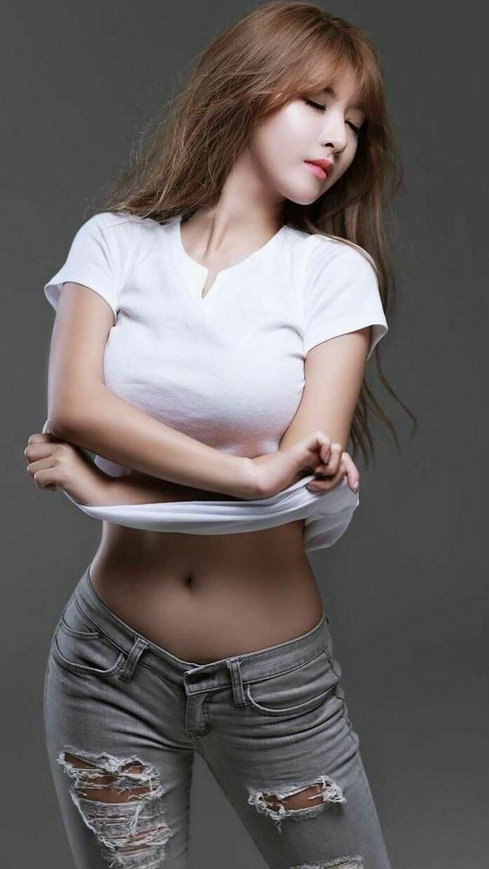 破次元对决！湖人对阵广东队，哈登意外登场引爆全场