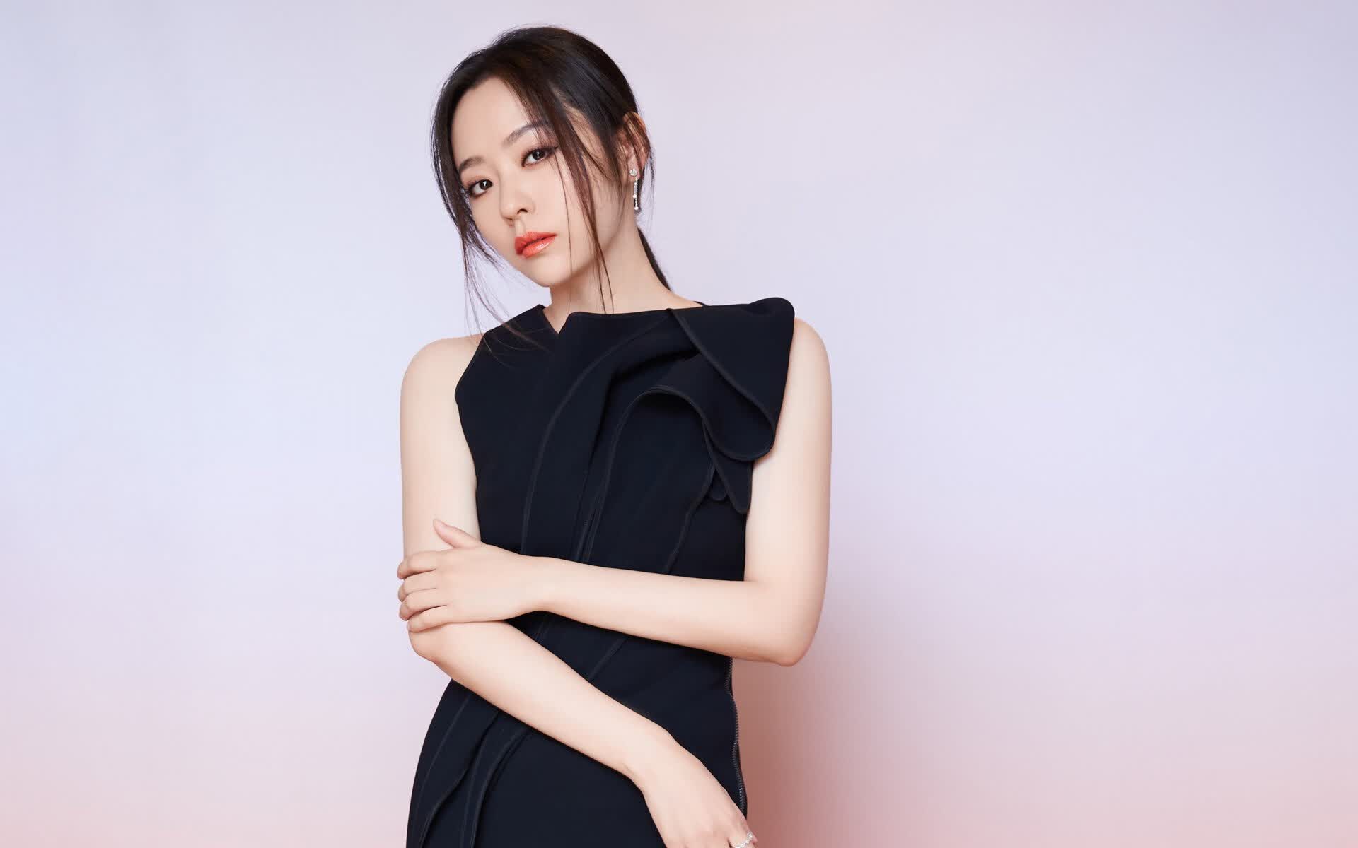 孤峰独峙,2026世界杯D组,厄瓜多尔大胜罗马尼亚,贝林厄姆致命一击铸就钢铁防线传奇